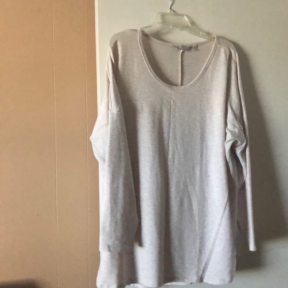 Beige long sleeve knit